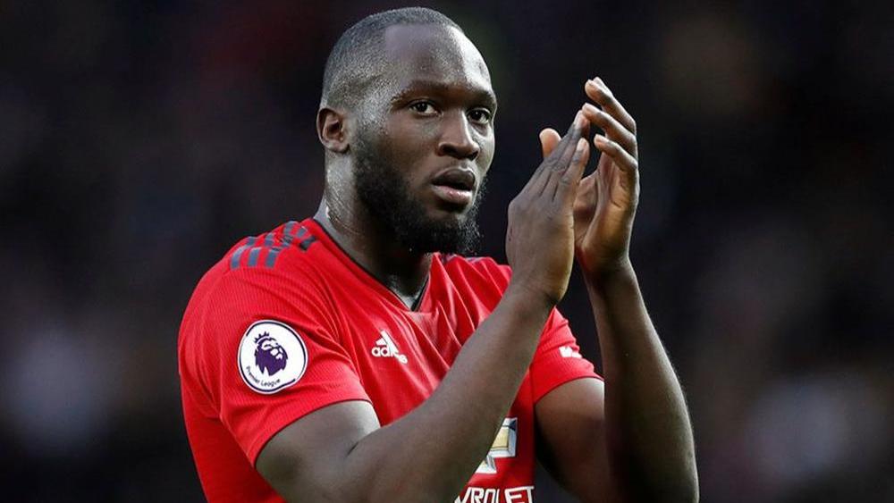 مانشستر يونايتد يعزّز تقارير مغادرة هدّافه لوكاكو