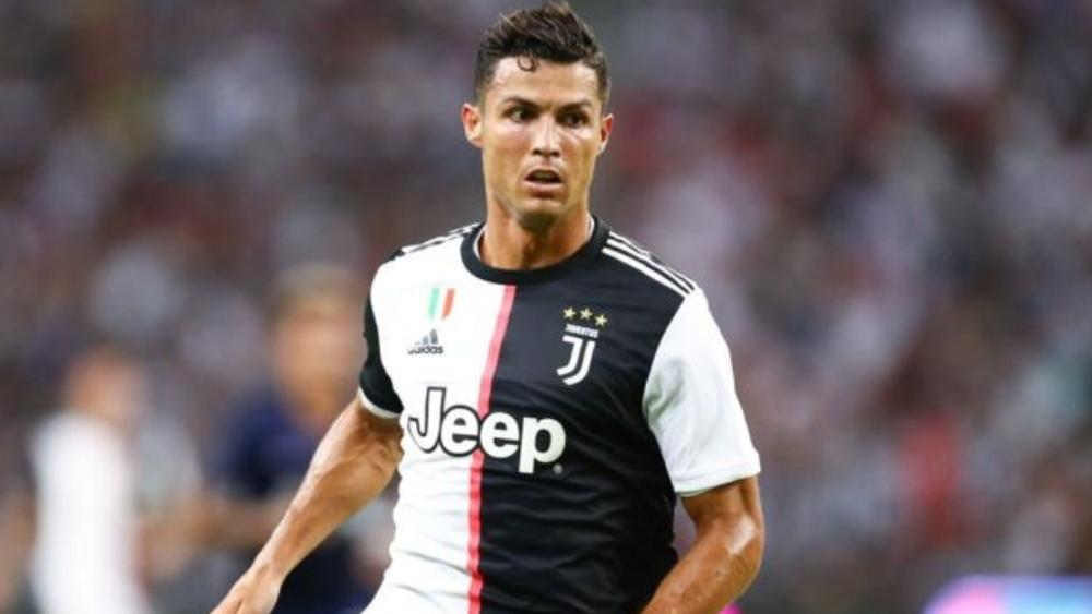 كريستيانو رونالدو ينال جائزة أسطورة "ماركا"