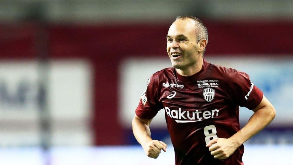 إنييستا يدلي برأيه بشأن إمكانية عودة نيمار لبرشلونة.. وتعاقد ريال مدريد مع هازارد