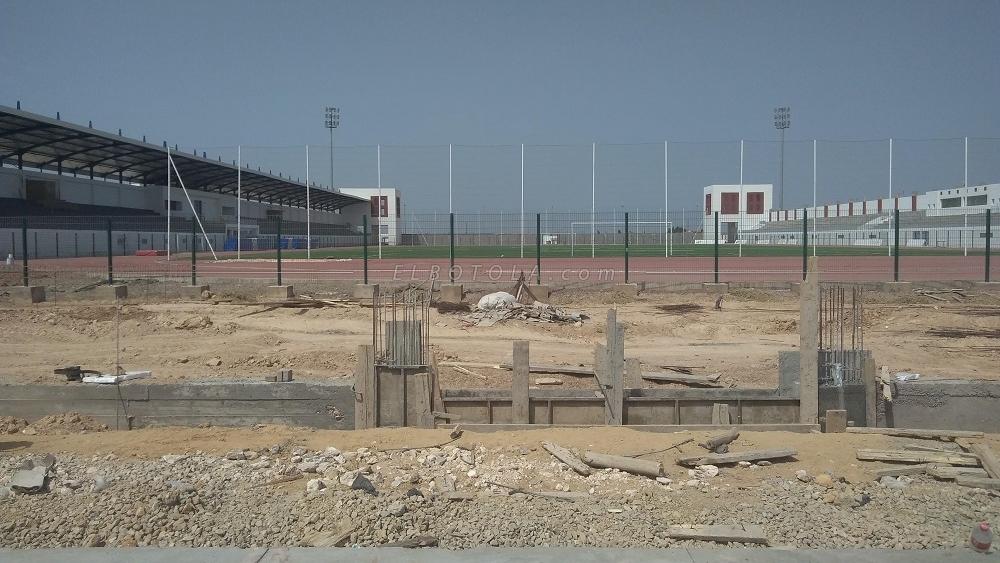 مسؤولو الزمامرة يسارعون الزمن من أجل تجهيز ملعب "الشهيد أحمد شكري" قبل إنطلاق الموسم