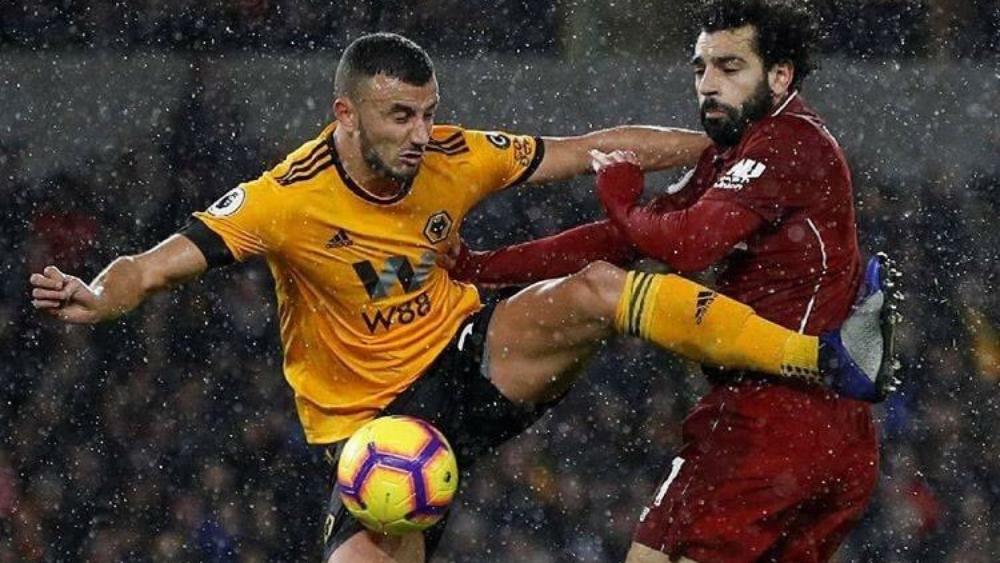 ولفرهامبتون مُتمسِّك برومان سايس ولا ينوي التفريط فيه