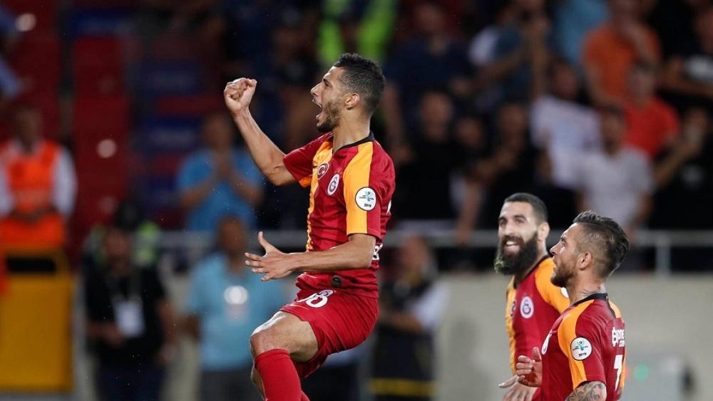 بالفيديو | بلهندة يتألق ويقود غلطة سراي للتتويج بالسوبر التركي بهدف "رائع"