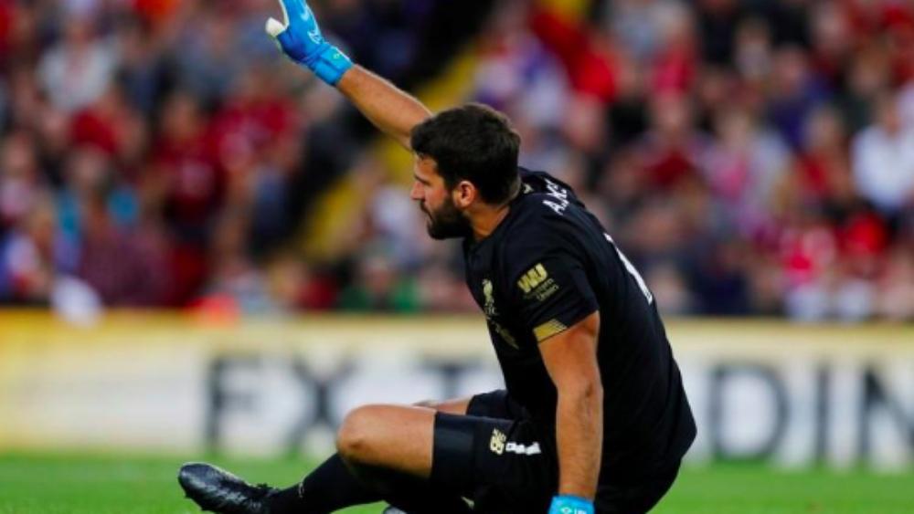 أليسون يغيب عن ليفربول في السوبر الأوروبي