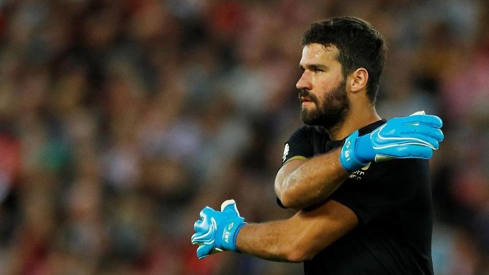 أليسون لن يعود بعد كأس السوبر مباشرةً