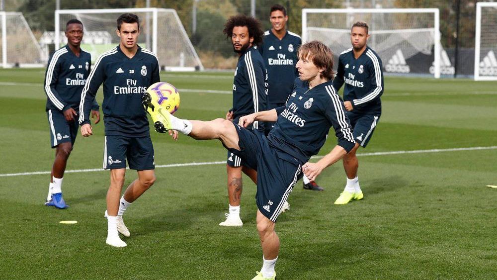 بايل ونافاس يغيبان عن تداريب ريال مدريد