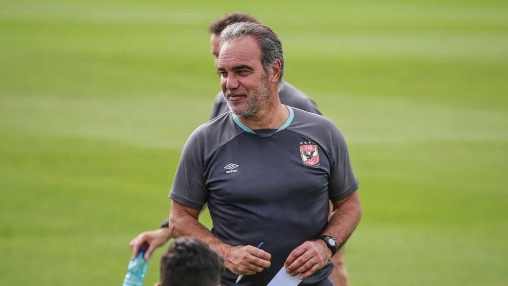 رسميًا | الأهلي المصري يُقيل مدربه لاسارتي