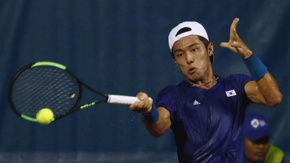 كوري "أصم" يحقق إنجازاً فريداً في عالم التنس