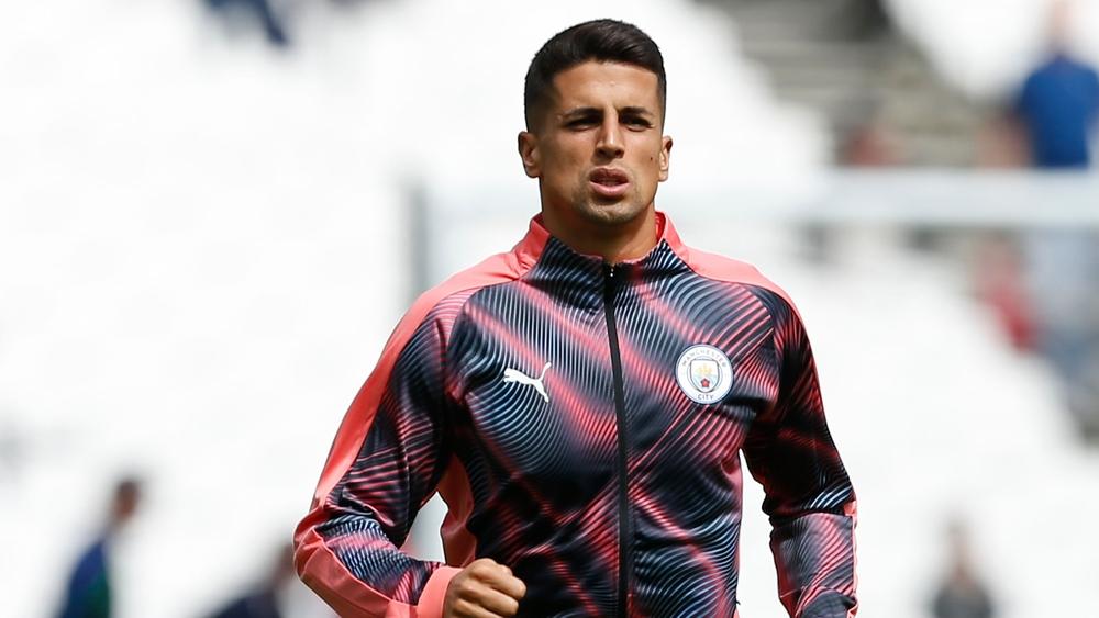 غوارديولا: كانسيلو أصبح جاهزاً للمشاركة مع مان سيتي