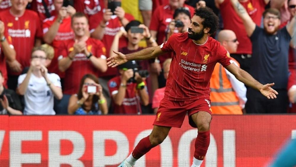 صلاح يُبهر الجميع ويمنح ليفربول الصدارة المطلقة على حساب آرسنال