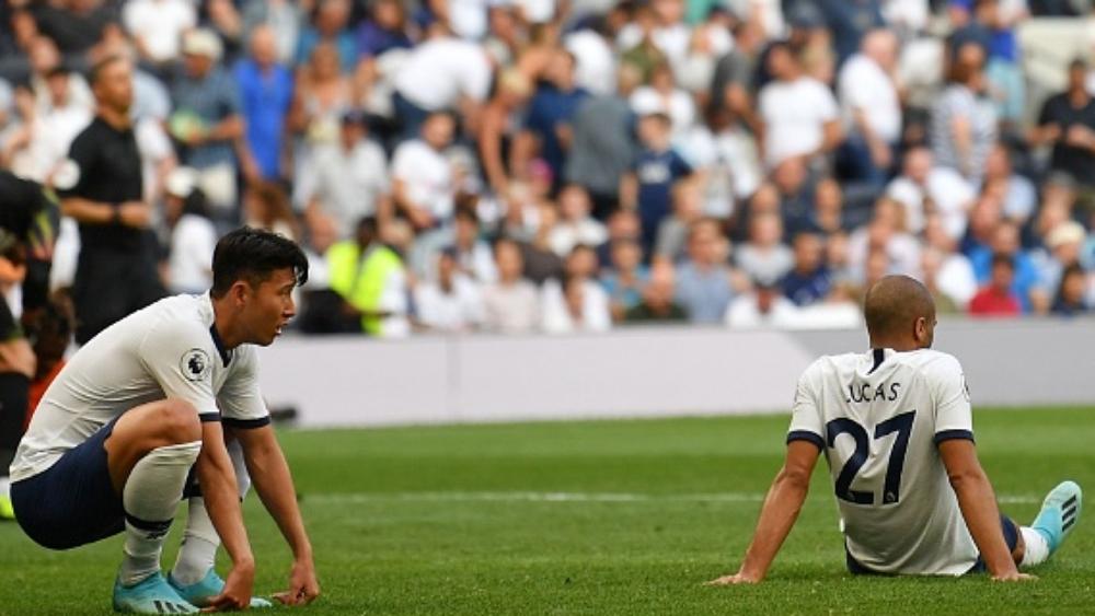 توتنهام يتعرض لهزيمته الأولى على يد نيوكاسل