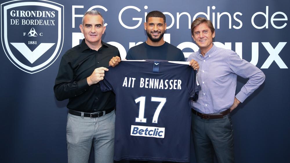 رسميا: آيت بناصر يخوض تجربة إعارة جديدة .. وينضم إلى صفوف بوردو