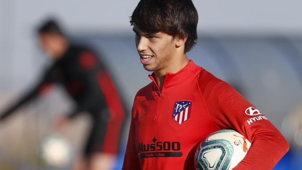 فيليكس يعود لتدريبات الأتلتيكو قبل مباراة إيبار