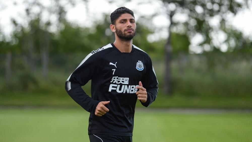 رسميا: أشرف لزعر إلى صفوف كوتشينزا (السيري ب) الإيطالي