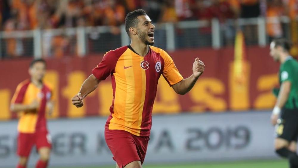 بلهندة يُطالب غلطة سراي بالرفع من راتبه السنوي