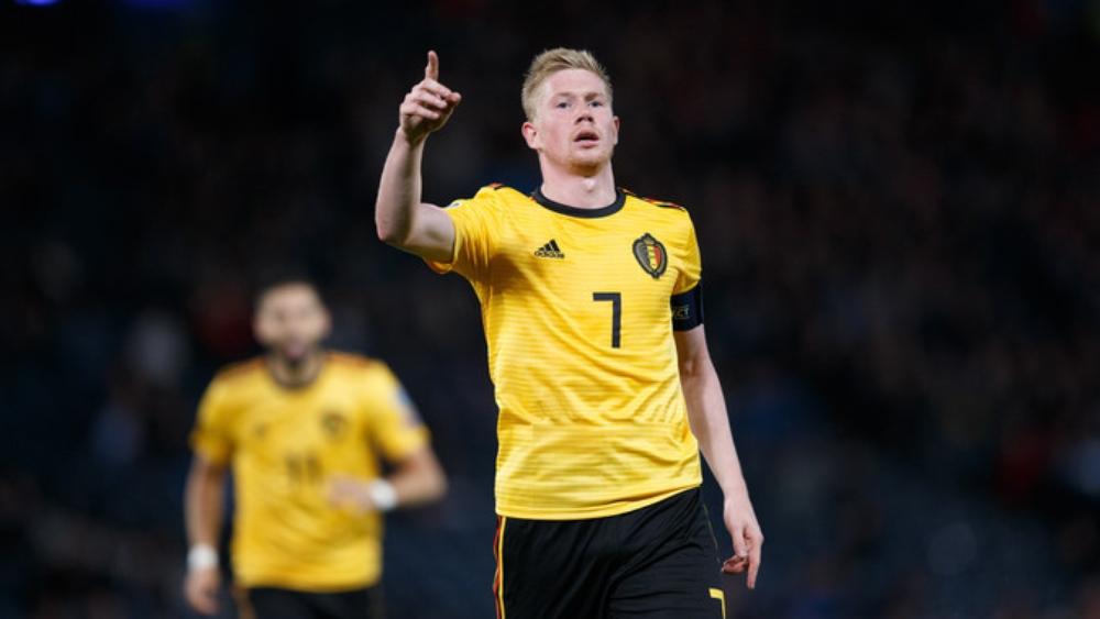 مدرب بلجيكا: "دي بروين أفضل صانع ألعاب في العالم"