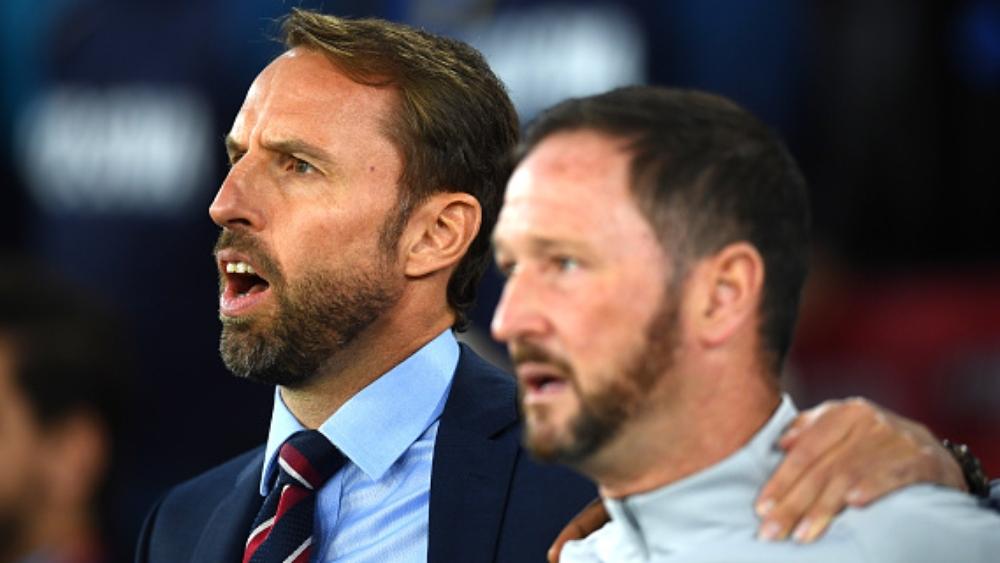 ساوثجيت يطالب إنجلترا بالتخلص من "الأخطاء السخيفة" بعد مباراة غريبة