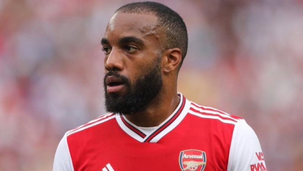 لاكازيت يغيب عن آرسنال بسبب الإصابة