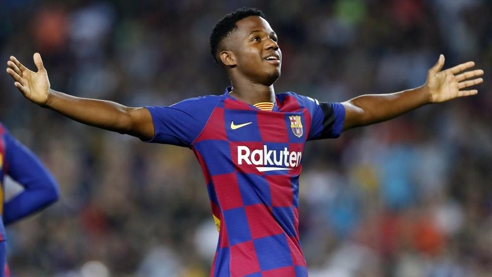 مدرب إسبانيا يؤكد تفكيره بالفعل في دعوة أنسو فاتي