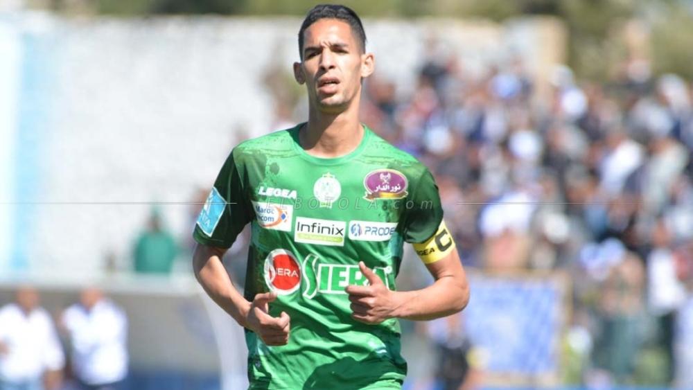 عموتة يستدعي بانون للائحة المحليين قبل مواجهة الجزائر