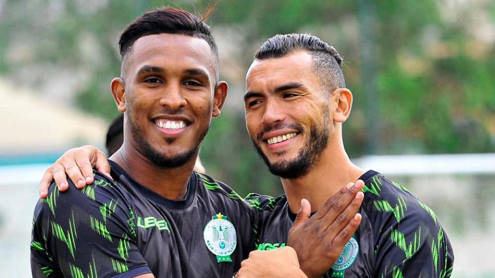 سند الورفلي ينضم إلى التداريب الجماعية للرجاء الرياضي