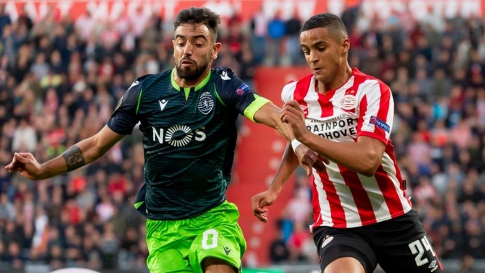 إيحاتارن يتألق بصناعة هدفين في انتصار إيندهوفن على سبورتينغ لشبونة