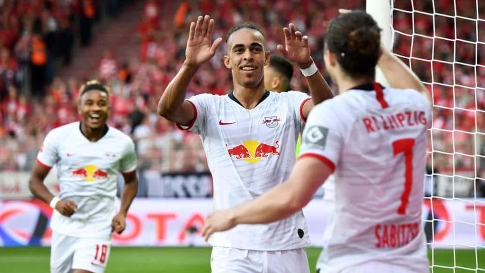 مدير لايبزيج يعلّق على منافسة البايرن ودورتموند