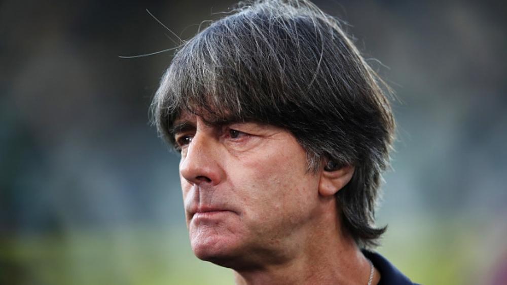 لوف استبعد الفائزين بالمراكز الثلاثة من جائزة أفضل لاعب في العالم