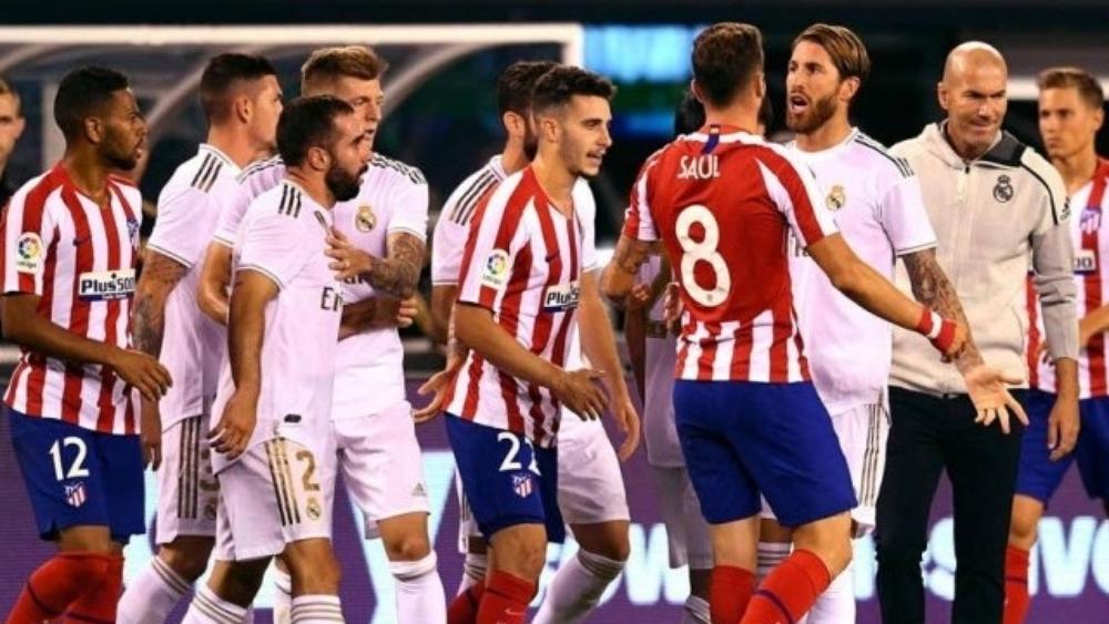 "ديربي مدريد" يحبس الأنفاس في الليجا.. وبرشلونة في اختبار مهم أمام خيتافي