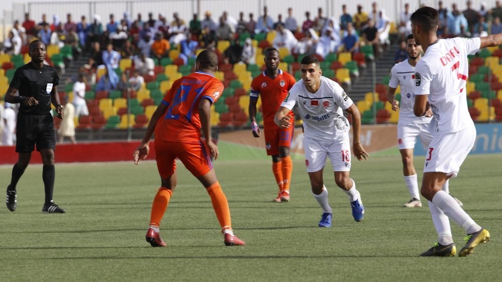 التونسي الصادق السالمي يقود مباراة الوداد الرياضي أمام نواديبو الموريتاني