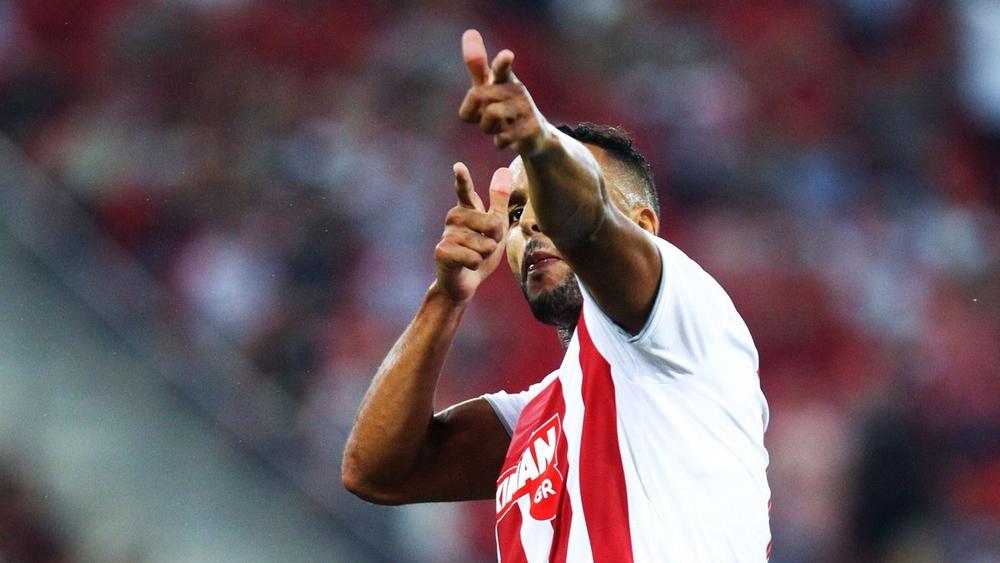 يوسف العربي يقود أولمبياكوس للفوز بهدفٍ وتمريرة حاسمة