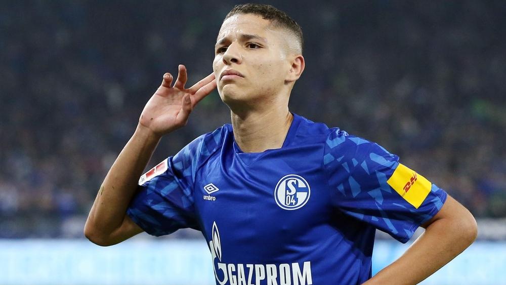 حاريت يجني ثِمار تألقه ويتواجد في التشكيلة المثالية لـ"البوندسليغا"