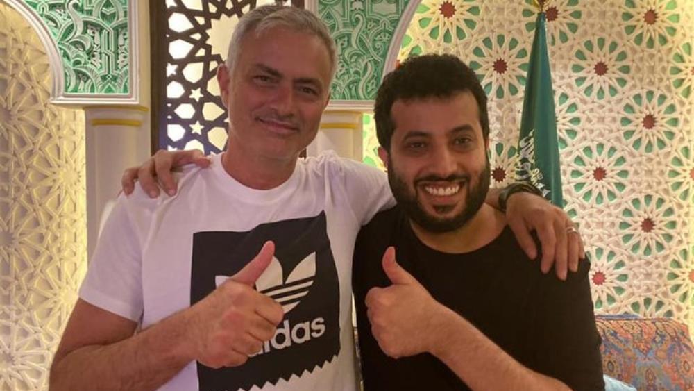تركي آل الشيخ يحلم برؤية مورينيو كمدربٍ في الدوري السعودي