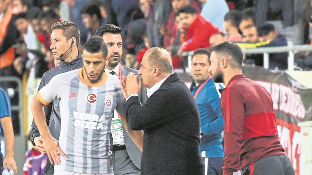 تيريم لبلهندة: "إنني أثق بك.. لكنني لست سعيدًا بأدائك أعلم أنك قادر على تقديم المزيد"