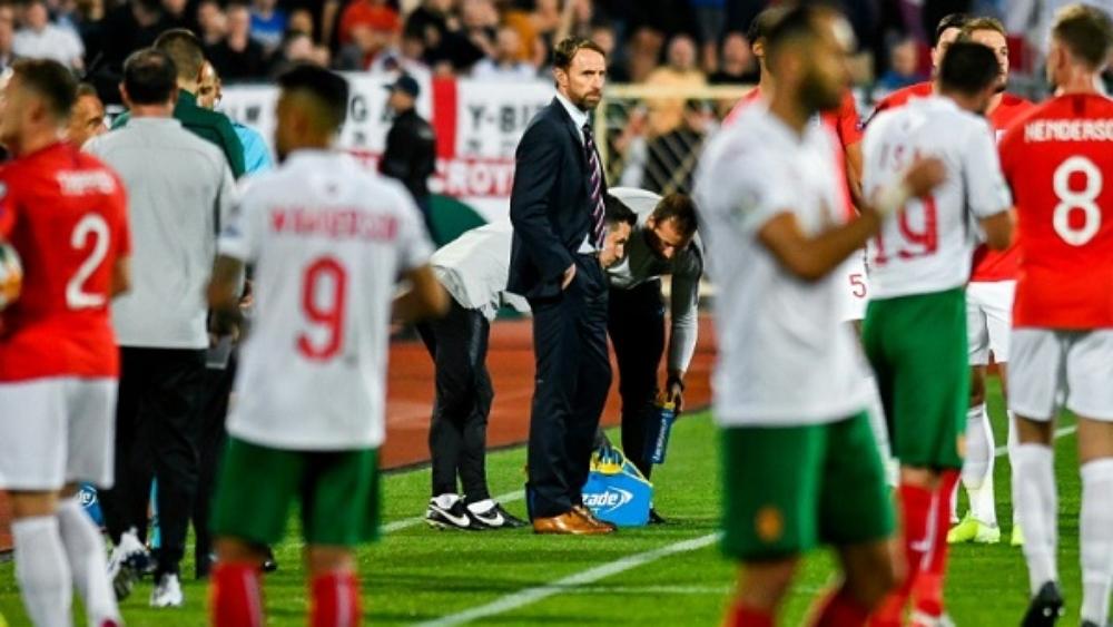 رئيس الاتحاد البلغاري يستقيل بعد الهتافات العنصرية في مباراة إنكلترا