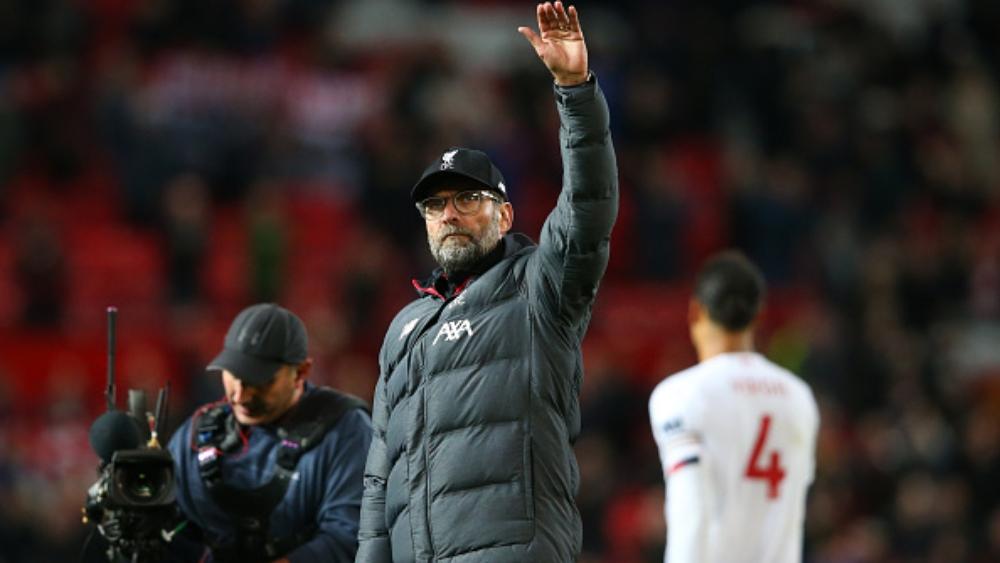 كلوب يتهرب من مُهاجمة حكم الديربي بعبارة "سوء تفاهم"