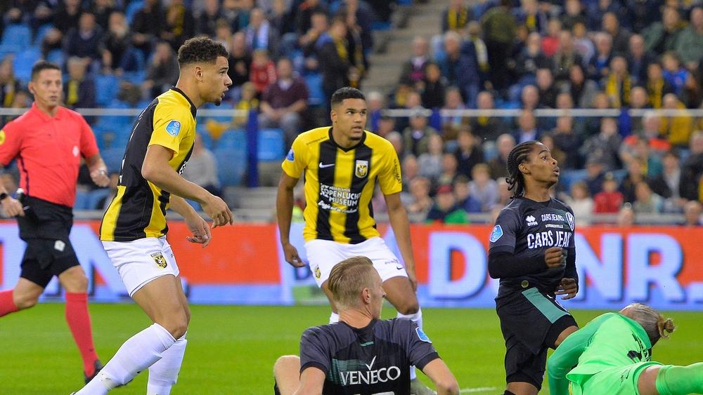 فيتيس يهدر فرصة الارتقاء لصدارة الدوري الهولندي