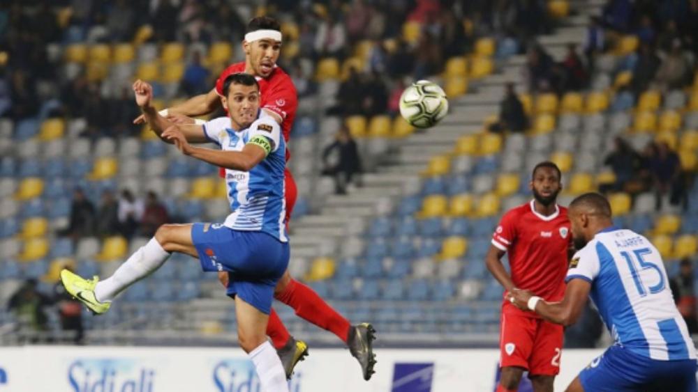 عقوبات بالجملة لـ"جامعة الكرة" في حق أندية البطولة الإحترافية