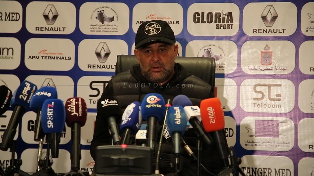 بنشيخة: "أنا المدرب الوحيد بالبطولة الذي أشرك 24 لاعبا و خضنا مباراة برشيد بـ17 لاعبا فقط"