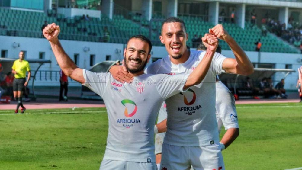 حسنية أكادير يحسم مواجهة الجيش الملكي بثنائية