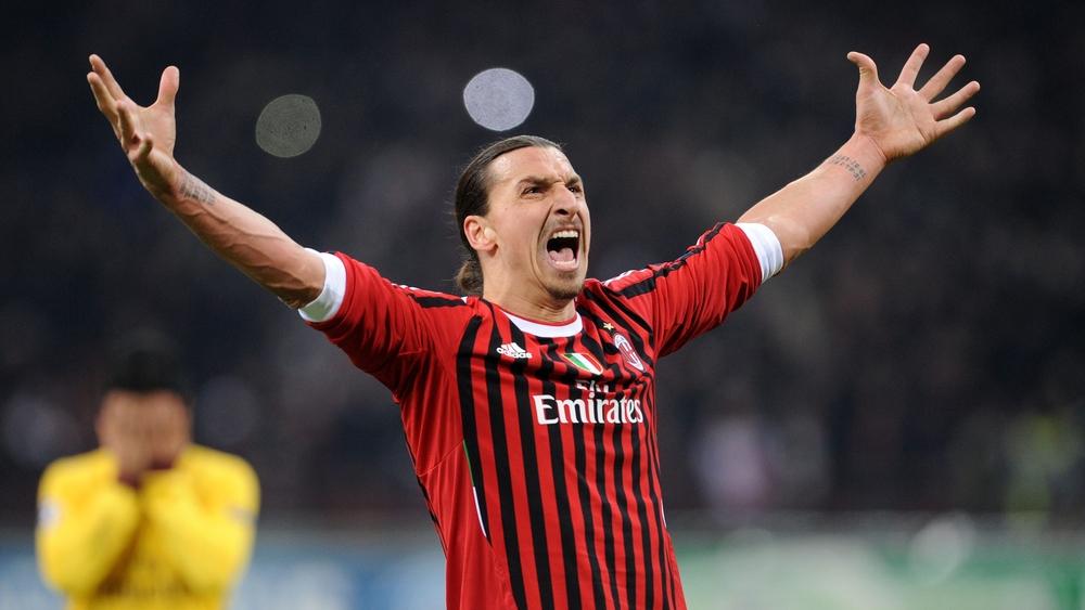 مسؤول بالدوري الأمريكي يؤكد اقتراب إبراهيموفيتش من ميلان.. والنادي الإيطالي يرد