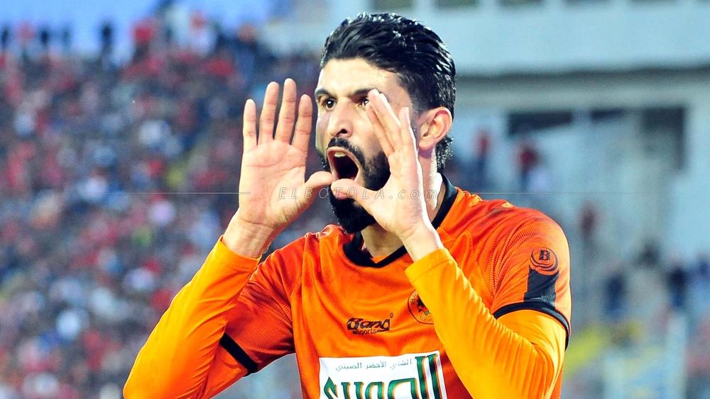 الجامعة تقرر توقيف بكر الهلالي لـ6 مباريات وتتهمه باستفزاز جماهير الوداد