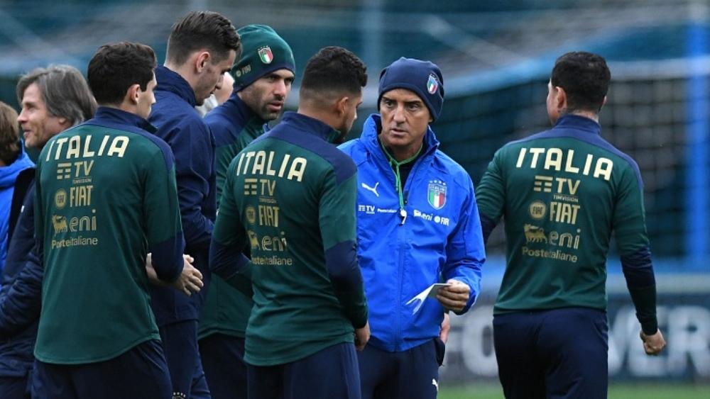 مانشيني يبدأ فترة التجريب بعد ضمان التأهل إلى "يورو 2020"