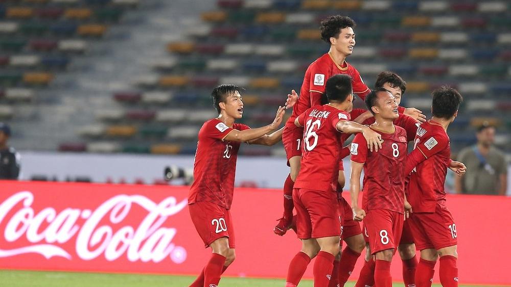 فيتنام تفوز وتضع الإمارات على حافة الهاوية