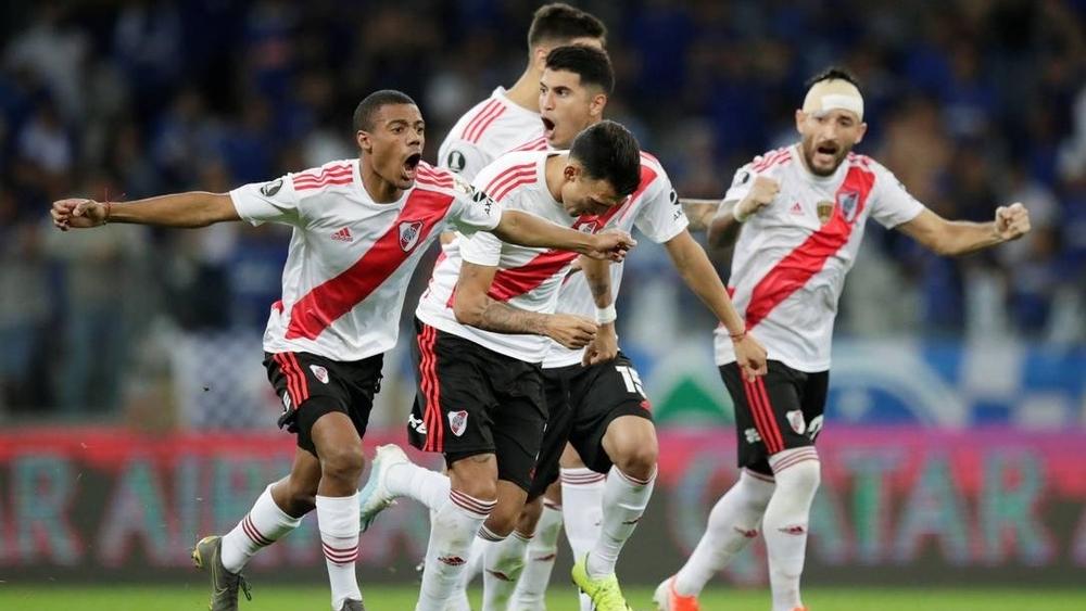 ريفر بليت يعبر بسهولة إلى نهائي كأس الأرجنتين