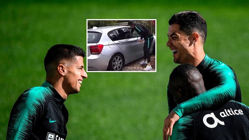 عندما يحاول كريستيانو رونالدو "سرقة" هاتف من إحدى المعجبات