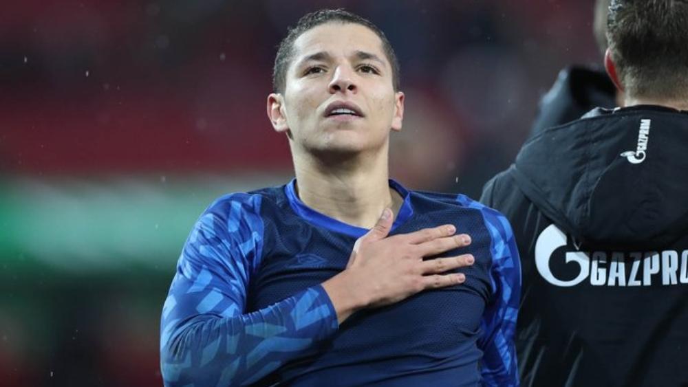 ليكيب: "مفارقة خاصة يعيشها حارث بين شالكه04 والمنتخب المغربي"