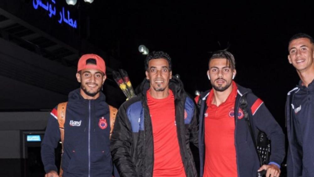 بعثة أولمبيك آسفي تصل إلى تونس..وسط أجواء من التفاؤل والثقة