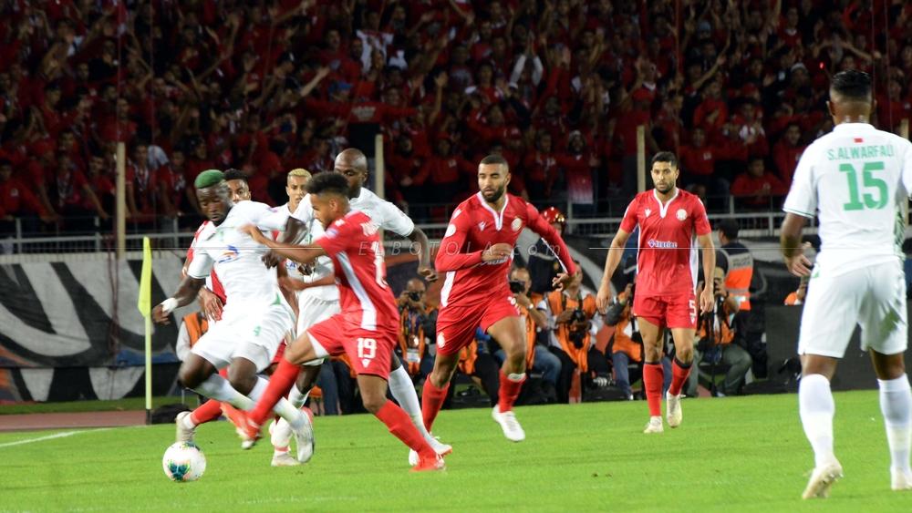 صعوبات بـ"الجملة" تواجه الوداديين و الرجاويين في عملية إقتناء تذاكر الديربي