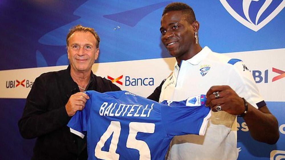 رئيس بريشيا يضاعف العنصرية ويصف بالوتيلي بـ"الأسود"