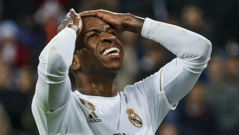 ماذا يعني استبعاد فينيسيوس من قائمة الريال ضد باريس؟